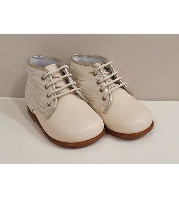 Beberlis Beberlis Schoenen met Veter Creme