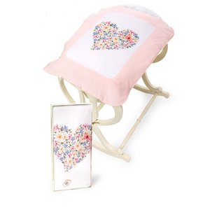 Sofija Dekentje met bloemen