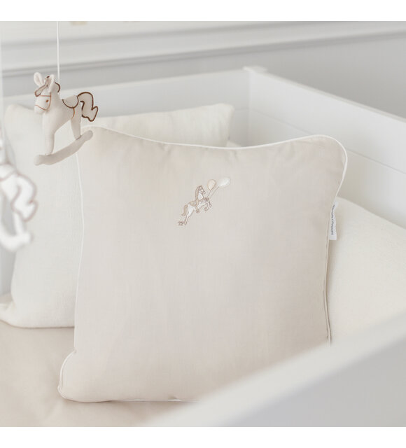 Théophile & Patachou Geborduurd Kussen - Beige