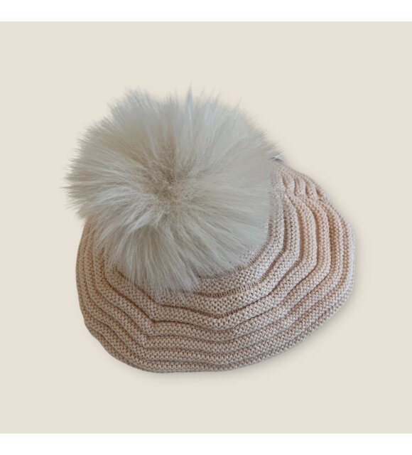 Mac Ilusion Baret met pompom