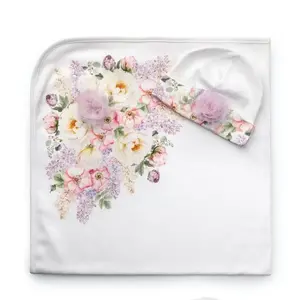 Sofija Omslagdoek met mutsje