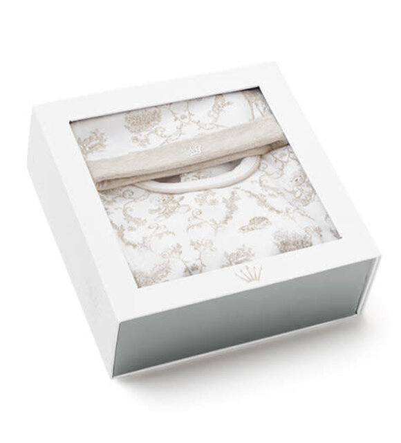 First Babypakje met mutsje, giftbox