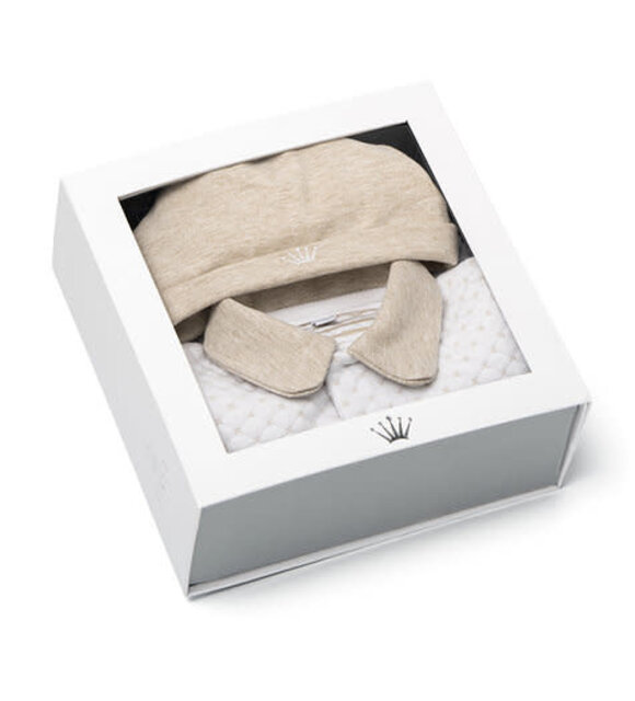 First Babypakje met mutsje, giftbox