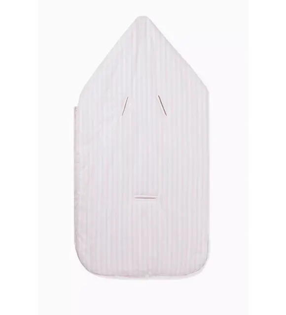 Tartine et Chocolat Nestje voor maxi cosi