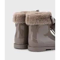 Igor Regenlaarsjes met strik