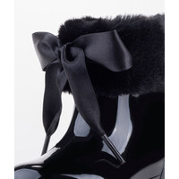 Igor Regenlaarsje met strik