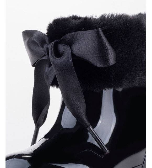 Igor Regenlaarsje met strik