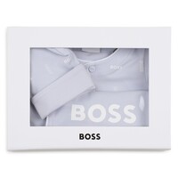 Hugo Boss Babypakje met muts en slabber