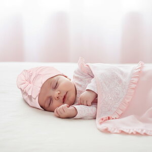 Sofija Omslagdoek met mutsje