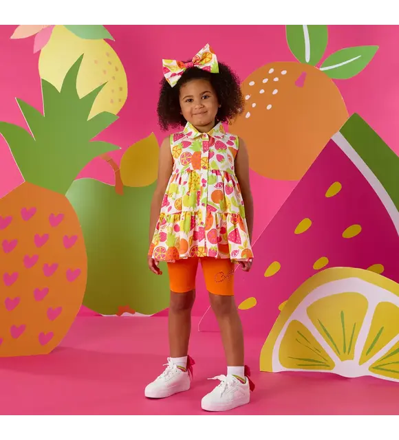 A Dee Blouse met short legging