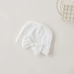 House of Bears Babymutsje met strik