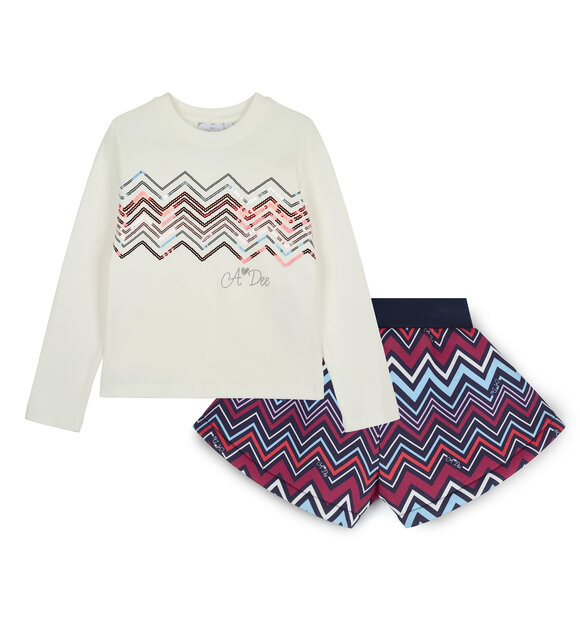A Dee Longsleeve met short