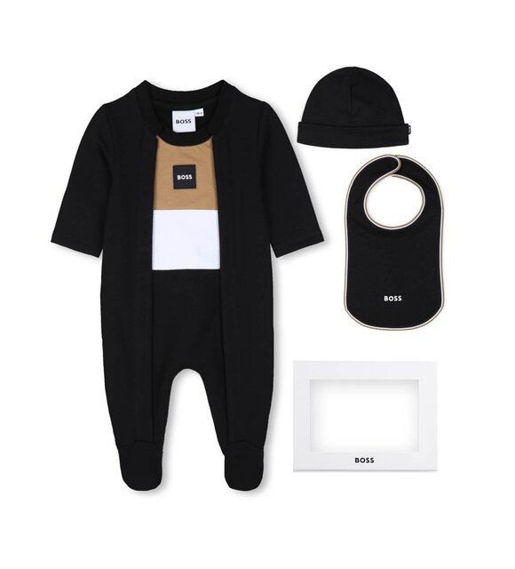 Hugo Boss Babypakje met muts en slabber