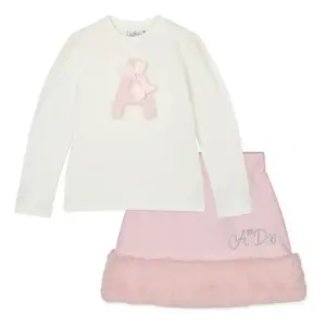 A Dee Longsleeve met rok