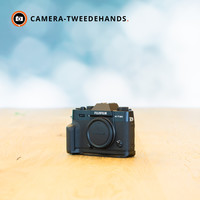 Fujifilm X-T30 + handgrip