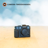 Fujifilm X-T30 + handgrip