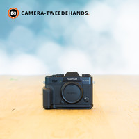 Fujifilm X-T30 + handgrip