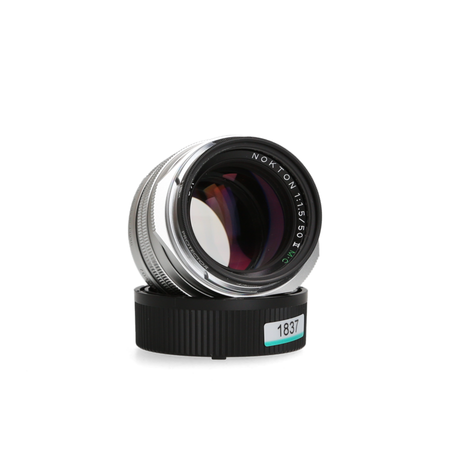 Voigtlander 50mm 1.5 (Leica M)