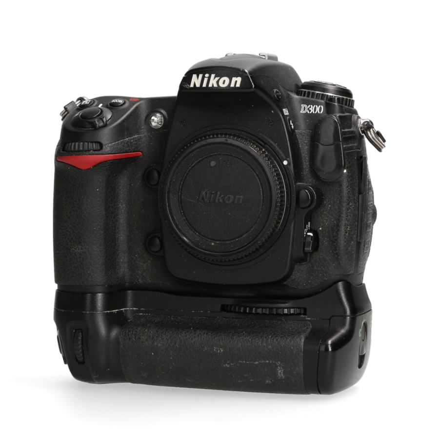 Nikon D300 + Grip