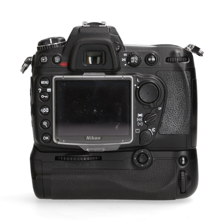 Nikon D300 + Grip