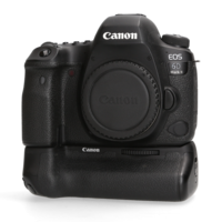 Canon 6D Mark II + Grip 106.000 kliks