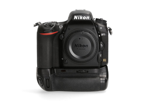 Nikon D750 + Grip - 5.325 kliks 