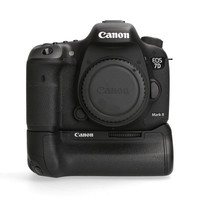 Canon 7D Mark II + BG-E16 - 2.187 kliks