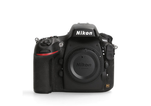Nikon D800 - 3.904 kliks 
