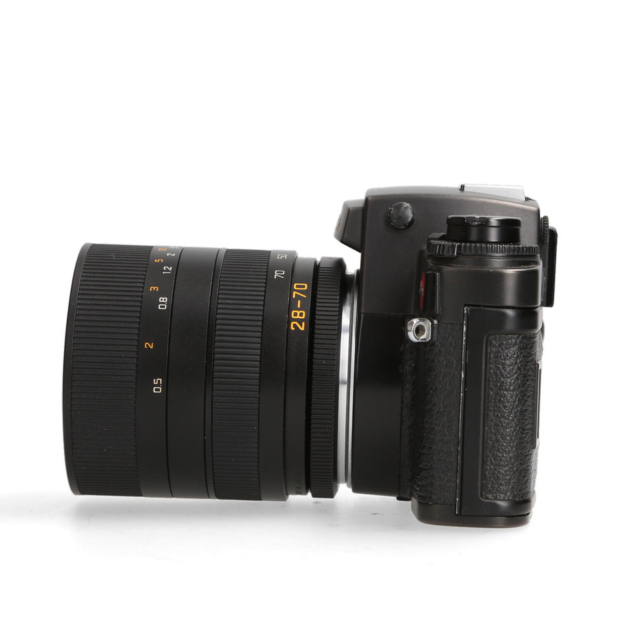 Leica R-E + Leica 28-70mm 3.5-4.5 Vario-Elmarit-R