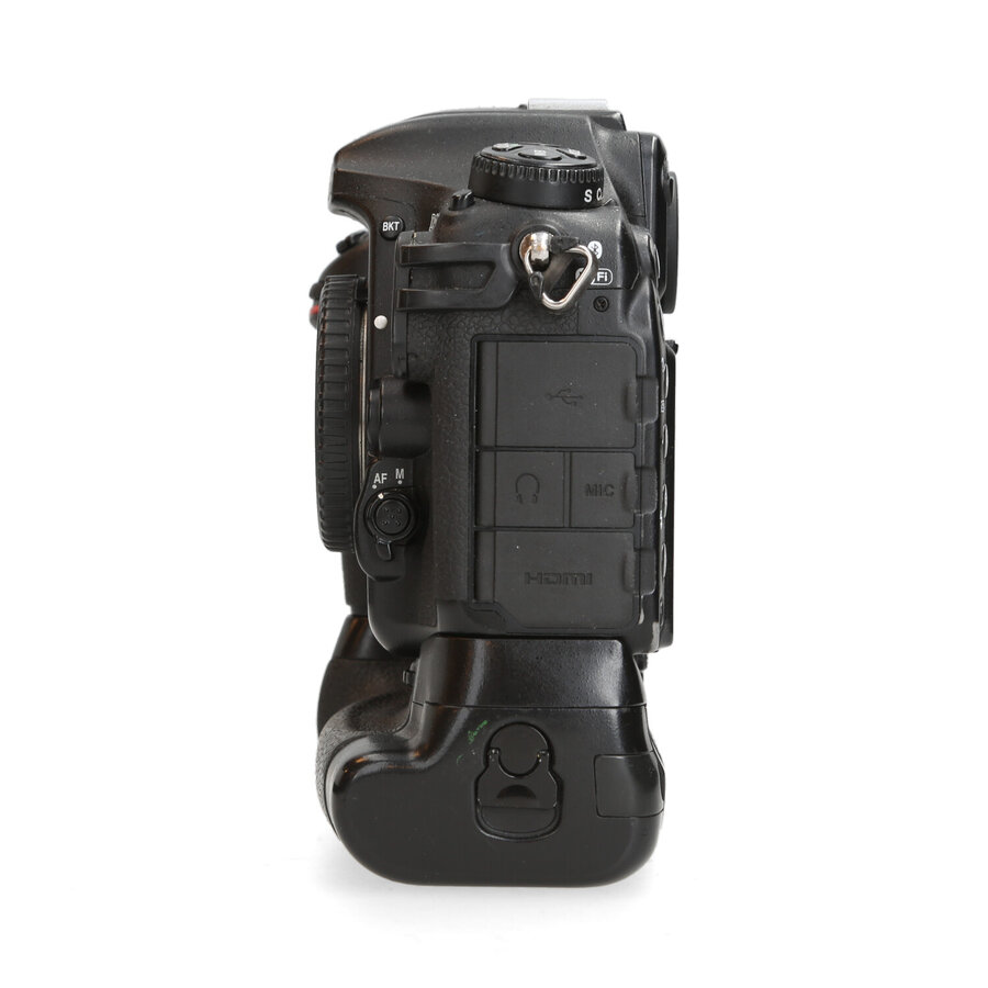 Nikon D500 + Jupio grip - 64.522 Kliks - Gereserveerd