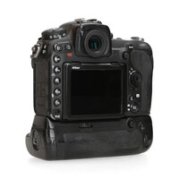 Nikon D500 + Jupio grip - 64.522 Kliks - Gereserveerd