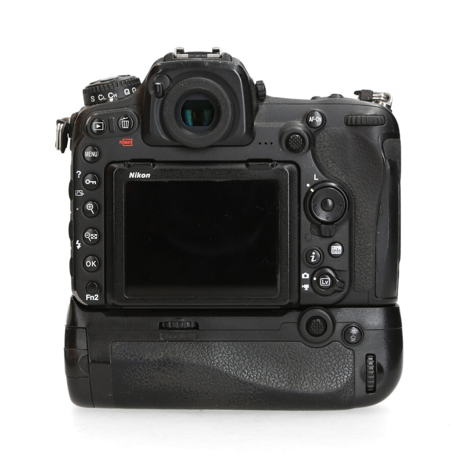 Nikon D500 + Jupio grip - 64.522 Kliks - Gereserveerd