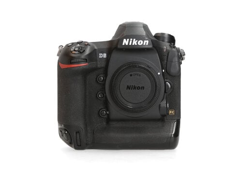 Nikon D6 - 265.000 kliks 
