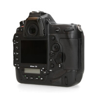 Nikon D6 - 265.000 kliks