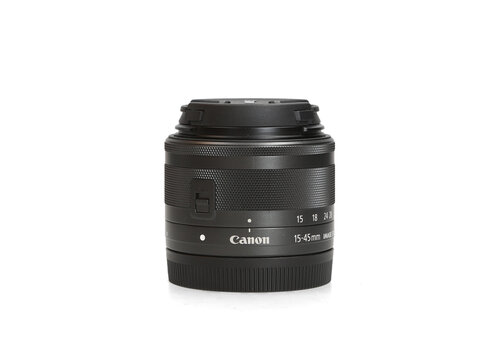 Canon 15-45mm EF-M 3.5-6.3 IS STM 