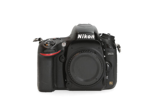 Nikon D600 - 18.148 kliks 