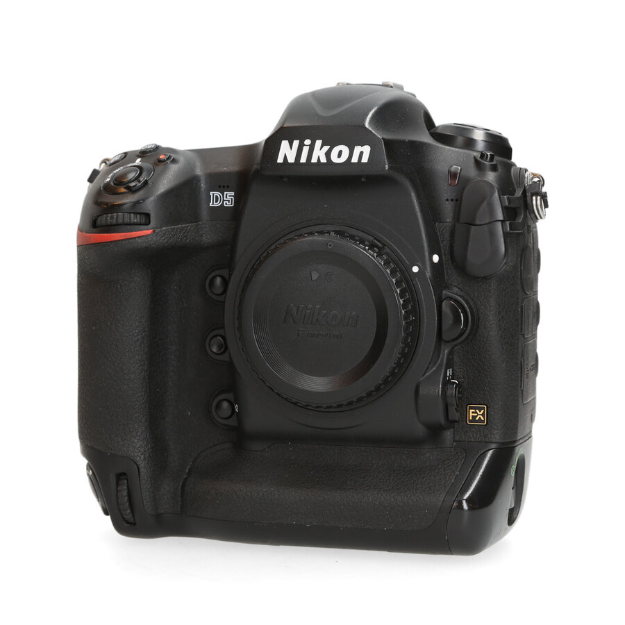 Nikon D5 - 133.000 kliks