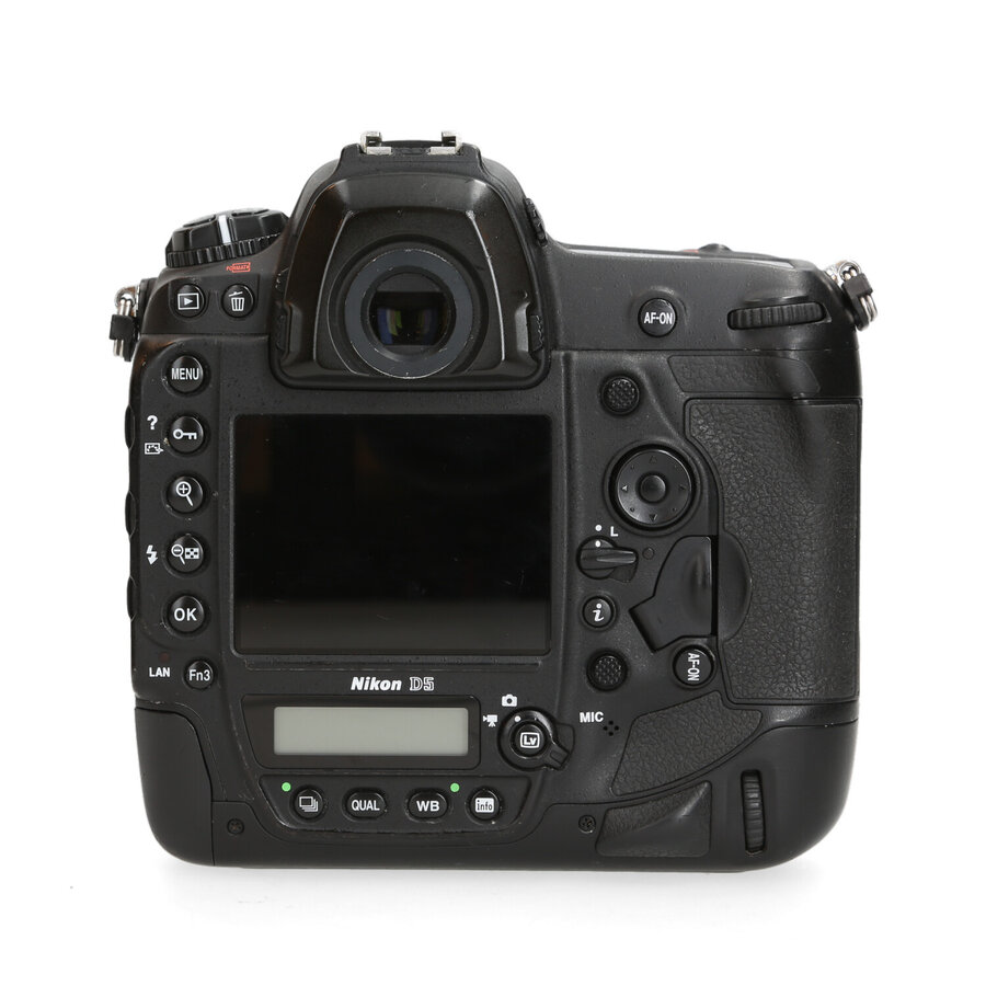 Nikon D5 - 133.000 kliks