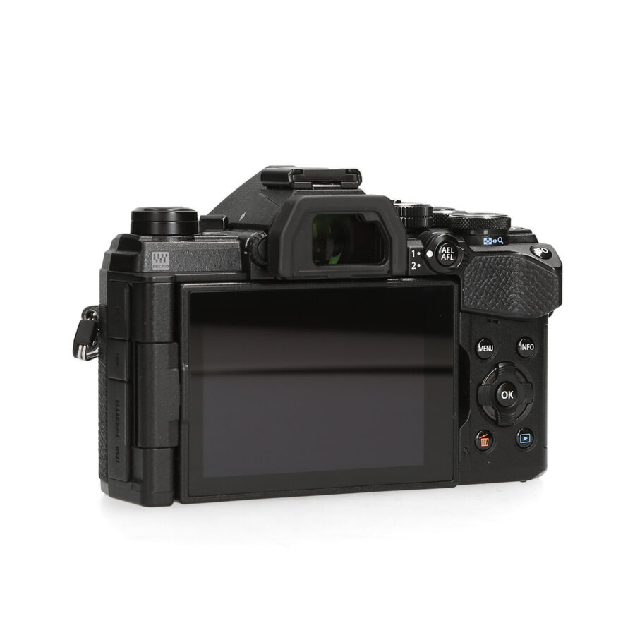 Olympus O-M5 + lader en extra accu third party