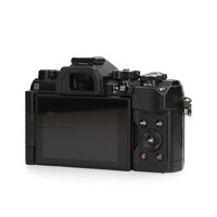 Olympus O-M5 + lader en extra accu third party