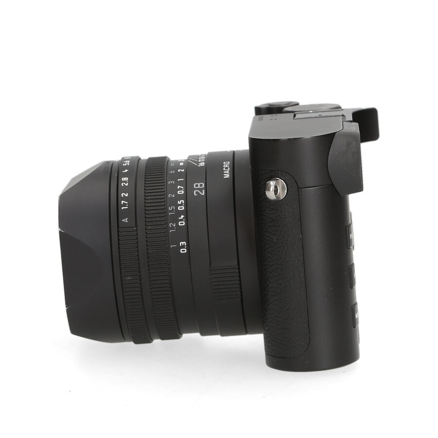 Leica Q2 Monochrom met grip, thumbgrip en 3 filters