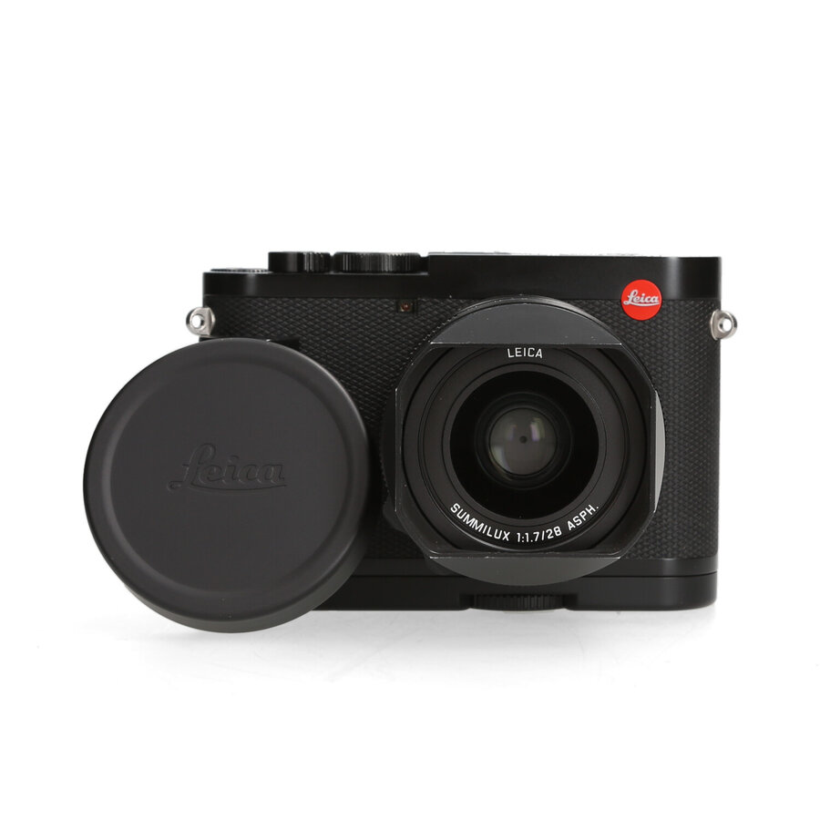 Leica  Q2 met grip en thumbgrip
