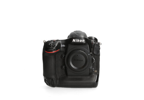 Nikon D4s - 348.000 klik 