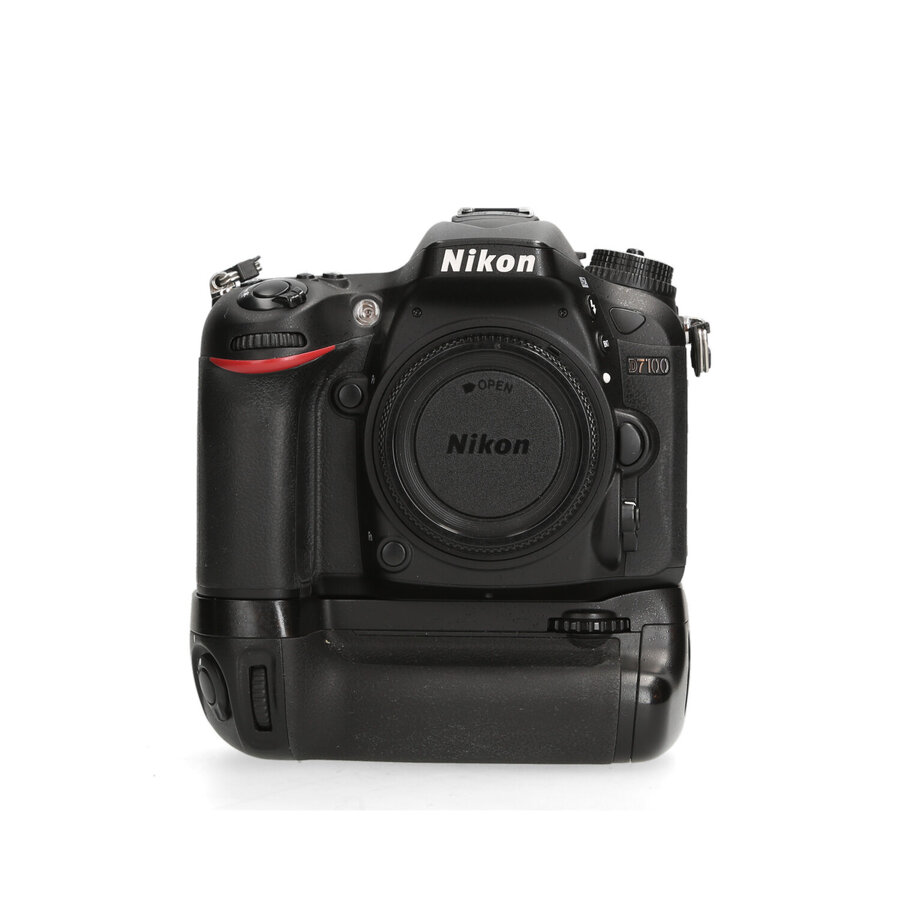 Nikon D7100 + Grip