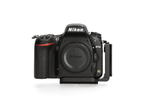 Nikon D750 incl bracket - 21.270 Kliks 