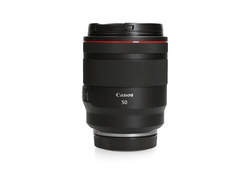 Canon RF 50mm 1.2 L USM 