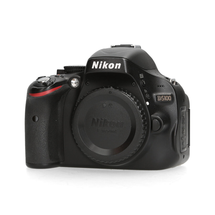 Nikon D5100 - 9681 clicks