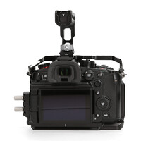 Panasonic Lumix GH6 + Cage + Tophandle