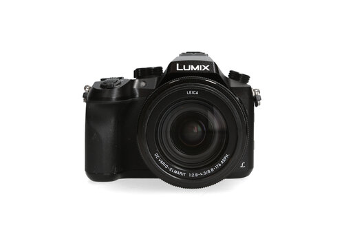 Panasonic DMC-FZ2000 