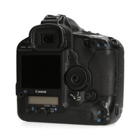 Canon 1D Mark IV - 397.789 clicks